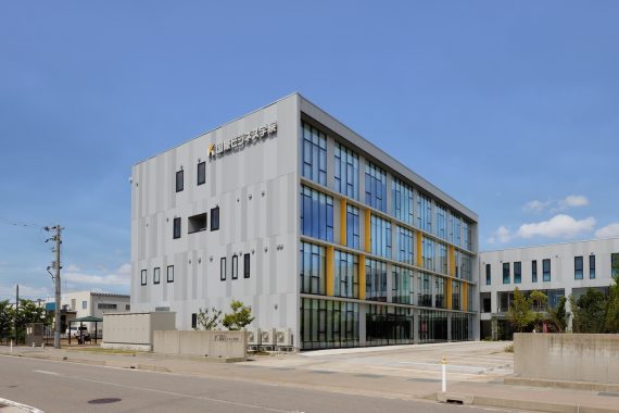 学校法人国際ビジネス学院7号館（増築）